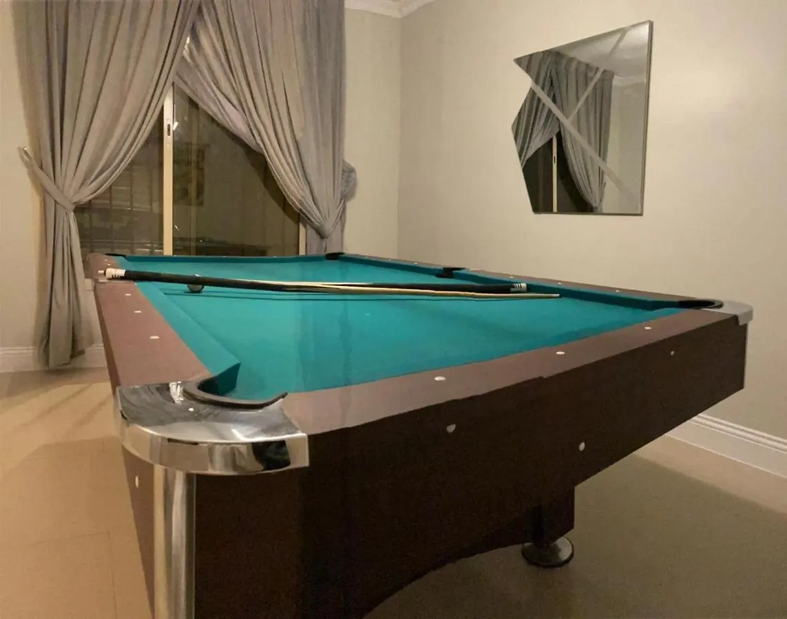 الرياض فيلا الفيروز Turquoise villa