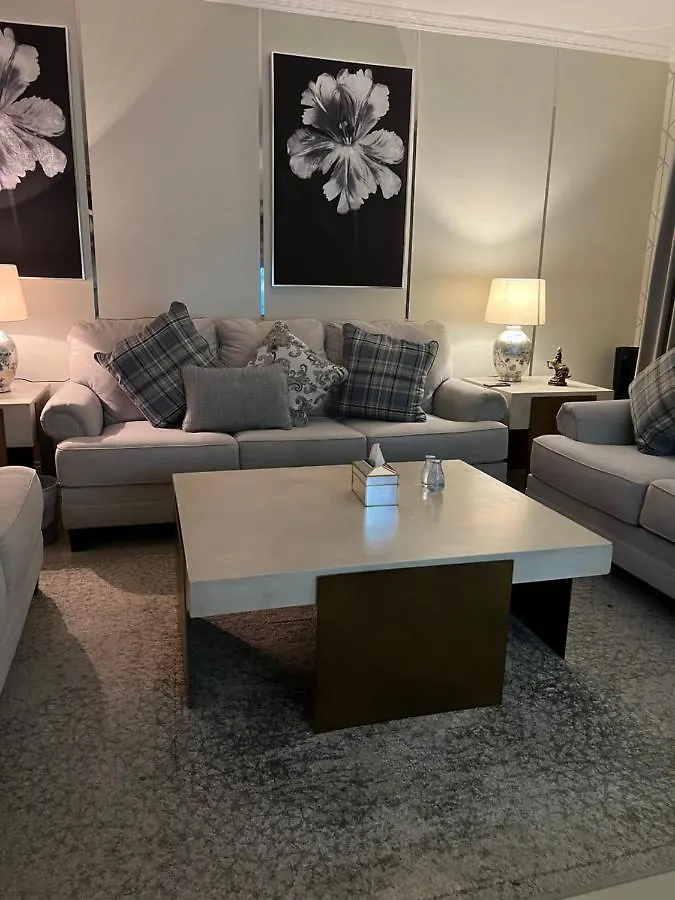 فيلا الفيروز Turquoise Villa Rijád